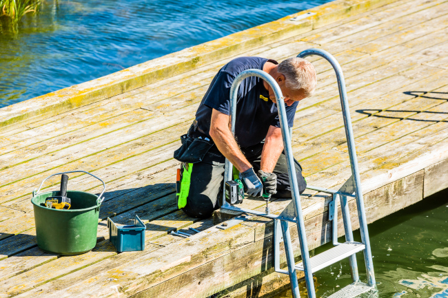 Do My Dock Repairs Need Professional Fixes?